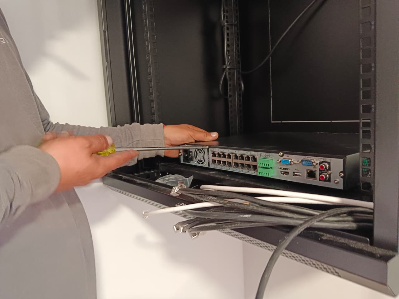 Instalación profesional de cámaras de seguridad en exterior en Arica